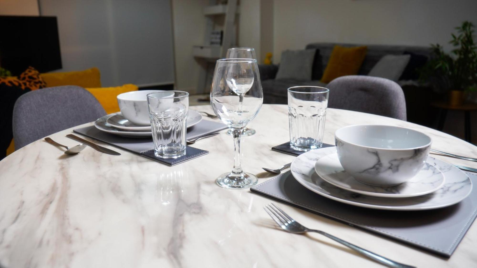 Manchester City Centre Apt With Balcony & Free Parking - Including Free 1-Hour Early Check-In Or Late Check-Out For Bookings Until July, Justeat Voucher For 2-Night Stays Minimum! Манчестер Экстерьер фото